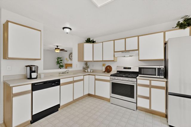 3157 Chama Meadows Drive NE, Rio Rancho, NM 87144
