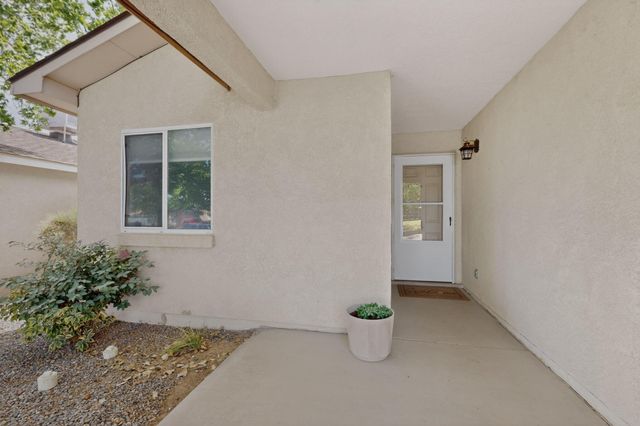3157 Chama Meadows Drive NE, Rio Rancho, NM 87144
