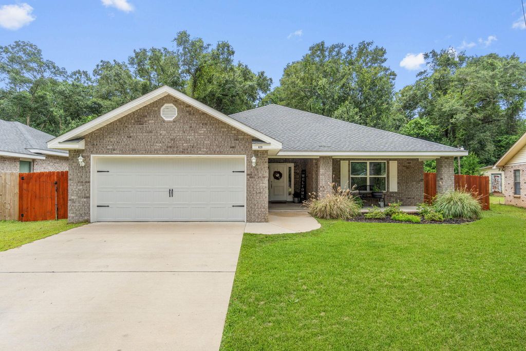 829 Maple Woods Circle, Pensacola, FL 32534