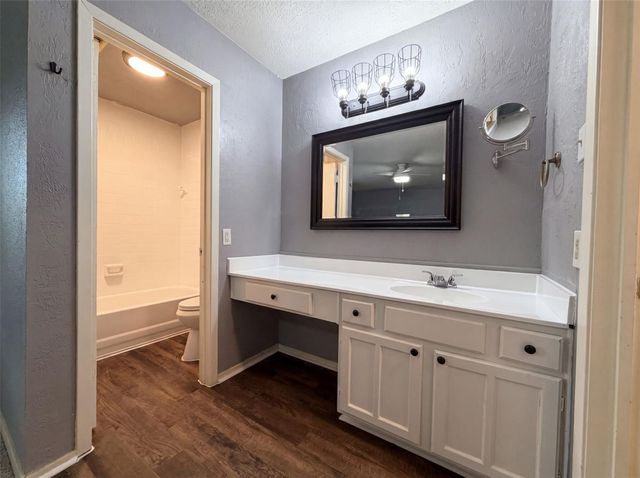 6710 Renfro Drive, Richmond, TX 77469