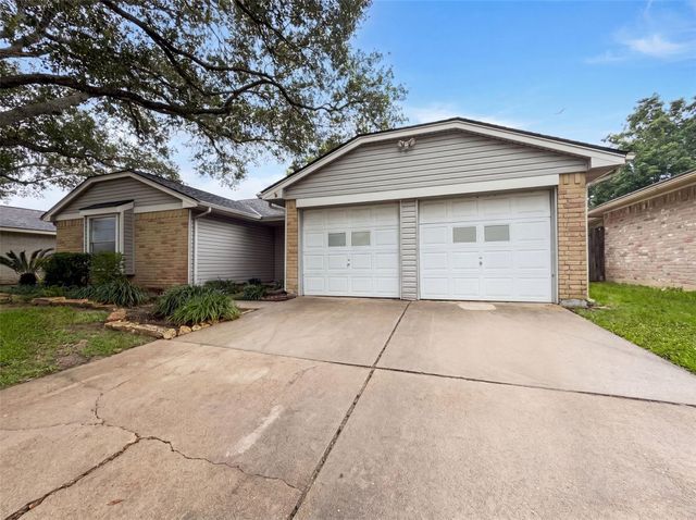 6710 Renfro Drive, Richmond, TX 77469