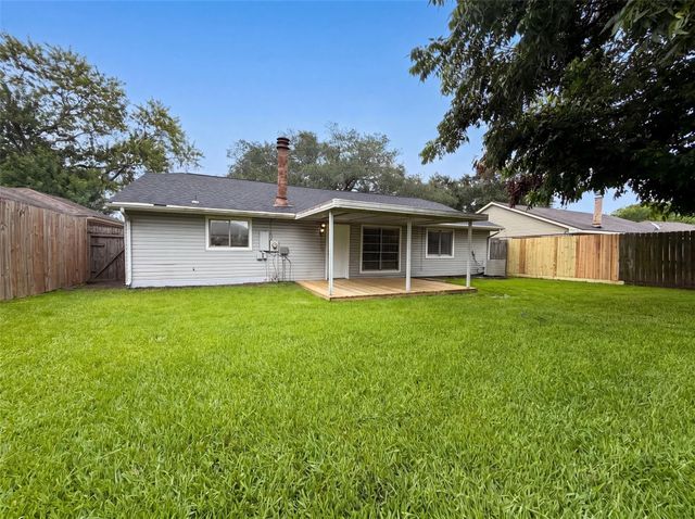6710 Renfro Drive, Richmond, TX 77469
