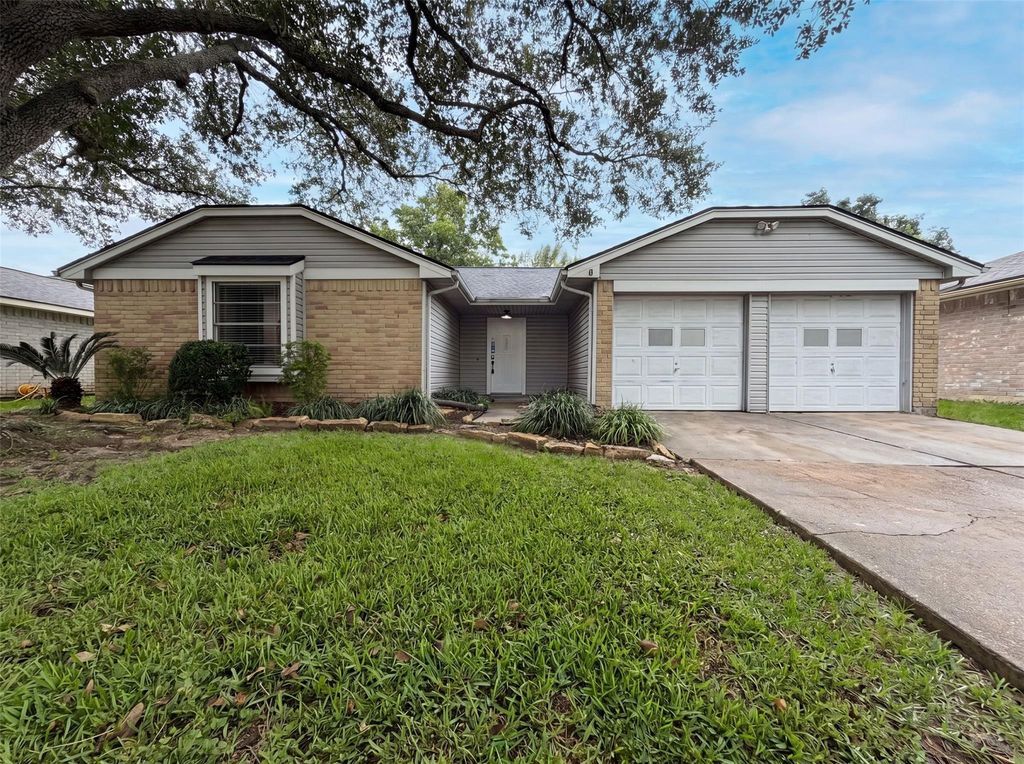 6710 Renfro Drive, Richmond, TX 77469