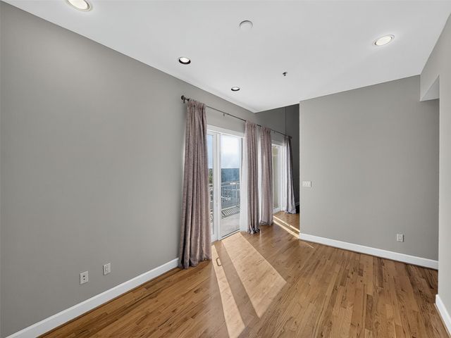 2520 Robinhood 800, Houston, TX 77005
