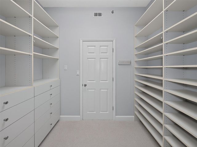 2520 Robinhood 800, Houston, TX 77005