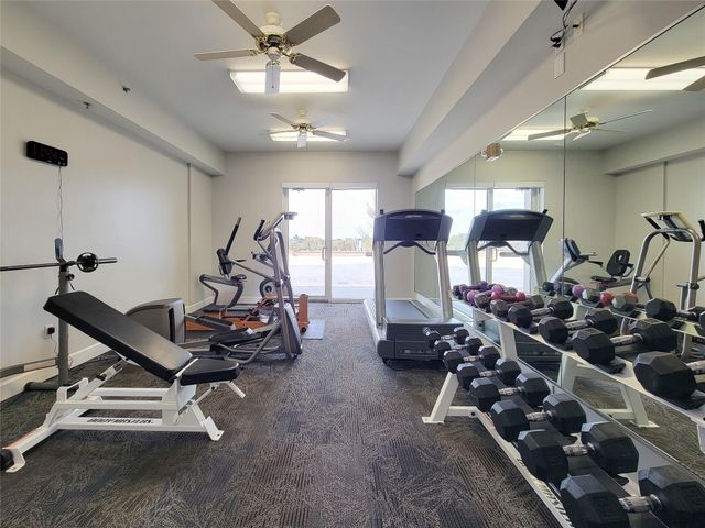 2520 Robinhood 800, Houston, TX 77005