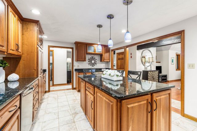 301 N Amherst Road, Bedford, NH 03110