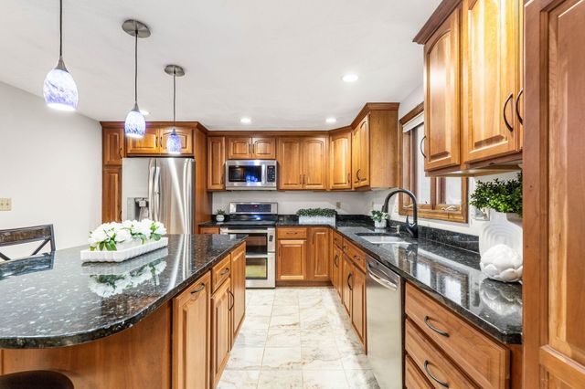 301 N Amherst Road, Bedford, NH 03110