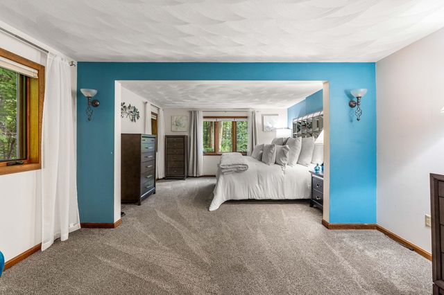301 N Amherst Road, Bedford, NH 03110