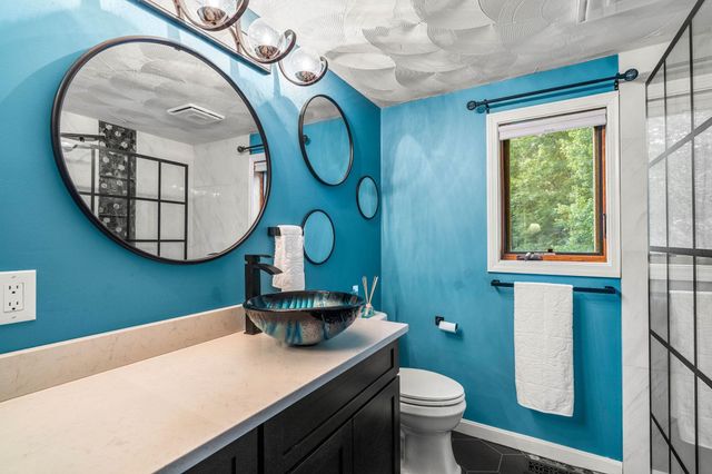 301 N Amherst Road, Bedford, NH 03110