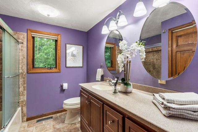 301 N Amherst Road, Bedford, NH 03110