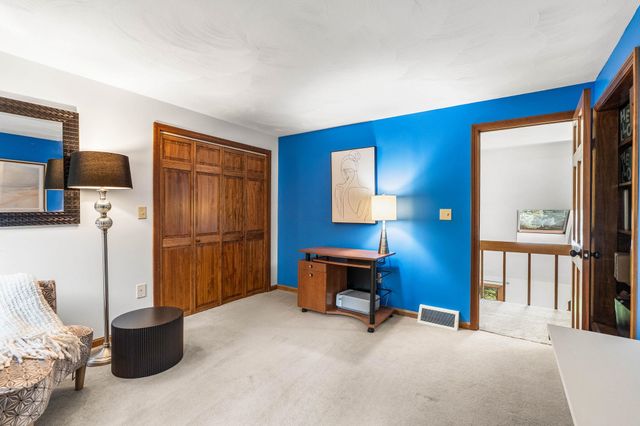 301 N Amherst Road, Bedford, NH 03110