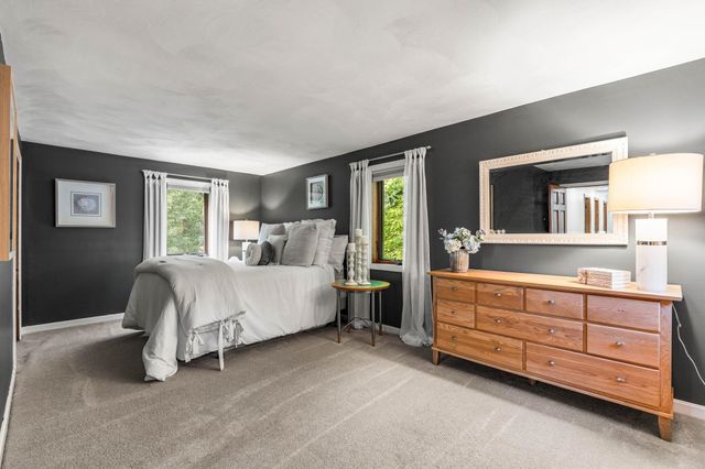 301 N Amherst Road, Bedford, NH 03110