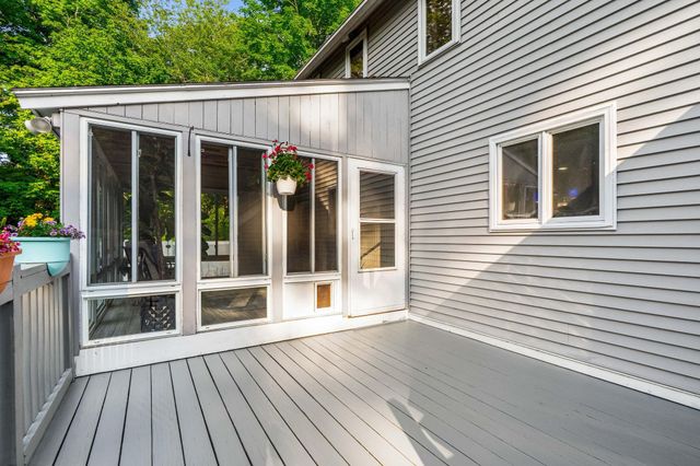301 N Amherst Road, Bedford, NH 03110