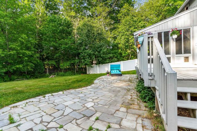 301 N Amherst Road, Bedford, NH 03110