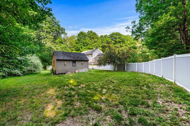 301 N Amherst Road, Bedford, NH 03110