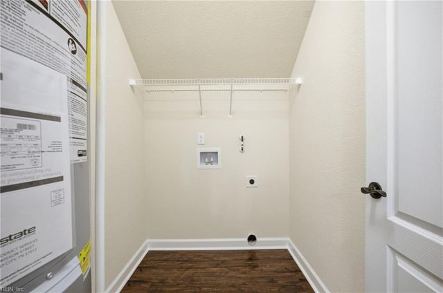 865 Greenway RD, Suffolk, VA 23438