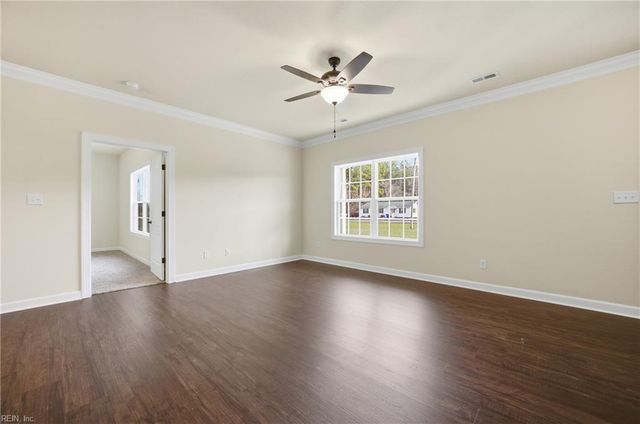 865 Greenway RD, Suffolk, VA 23438