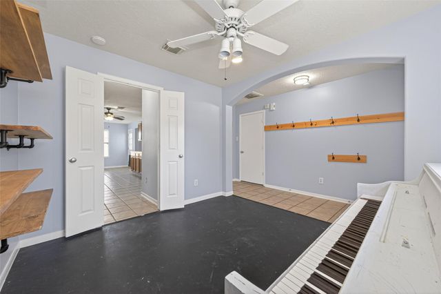 19215 Hikers Trail Drive, Humble, TX 77346