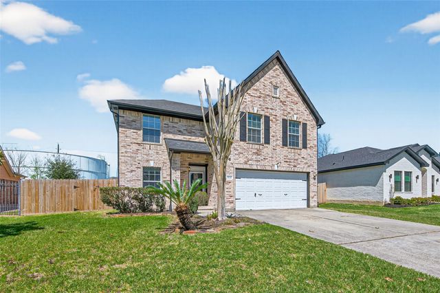 19215 Hikers Trail Drive, Humble, TX 77346