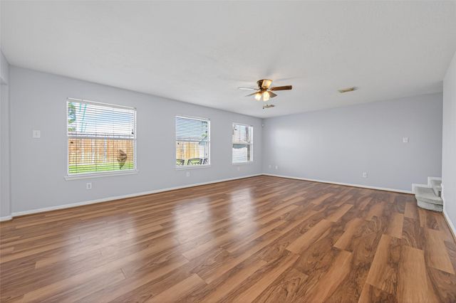 19215 Hikers Trail Drive, Humble, TX 77346