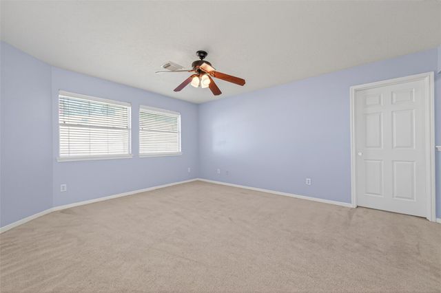 19215 Hikers Trail Drive, Humble, TX 77346