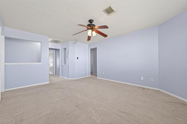 19215 Hikers Trail Drive, Humble, TX 77346