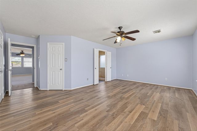 19215 Hikers Trail Drive, Humble, TX 77346