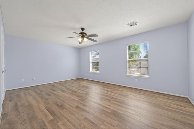 19215 Hikers Trail Drive, Humble, TX 77346