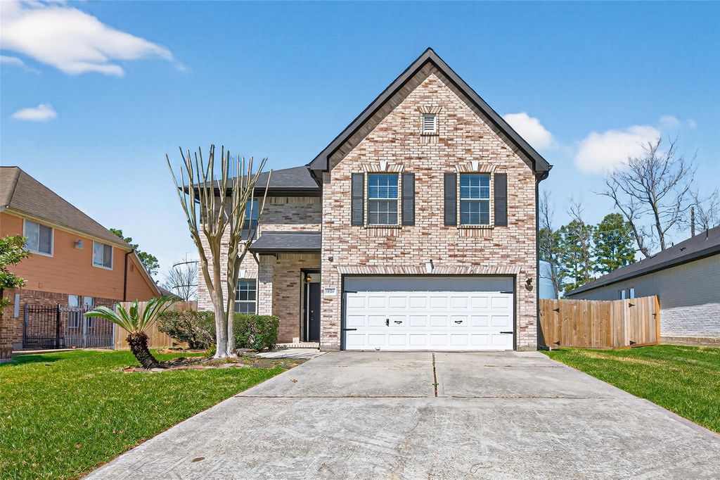 19215 Hikers Trail Drive, Humble, TX 77346