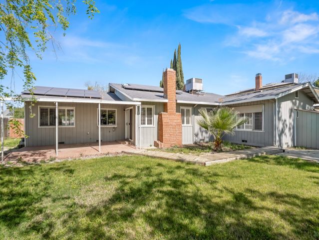 873 Cedar Lane, Lemoore, CA 93245