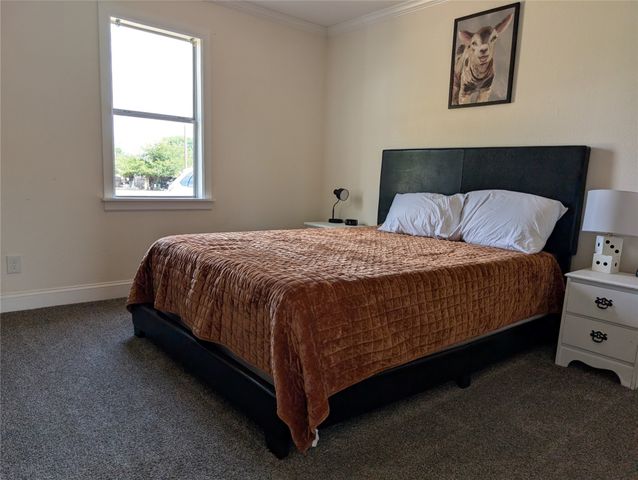 1502 E Highland Avenue, Comanche, TX 76442