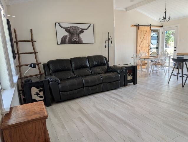 1502 E Highland Avenue, Comanche, TX 76442