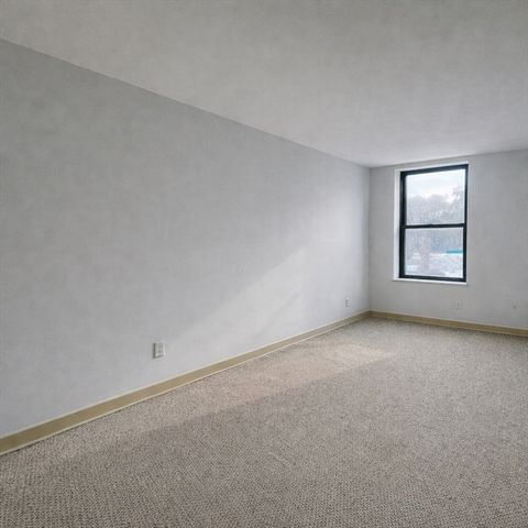 482 Beacon Street 41, Boston, MA 02115