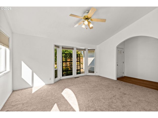 3457 MAHLON Ave, Eugene, OR 97401