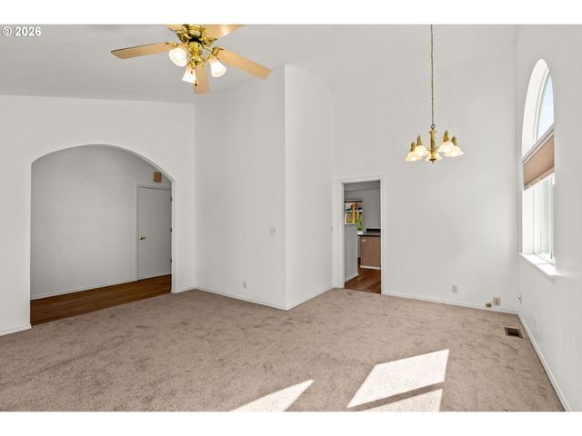 3457 MAHLON Ave, Eugene, OR 97401
