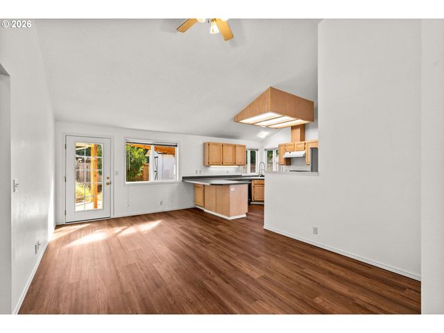 3457 MAHLON Ave, Eugene, OR 97401