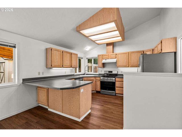 3457 MAHLON Ave, Eugene, OR 97401