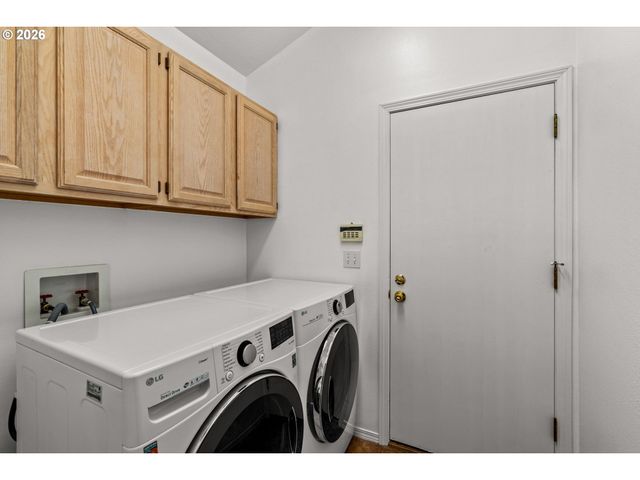 3457 MAHLON Ave, Eugene, OR 97401