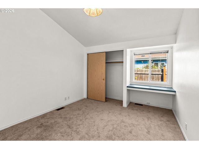 3457 MAHLON Ave, Eugene, OR 97401