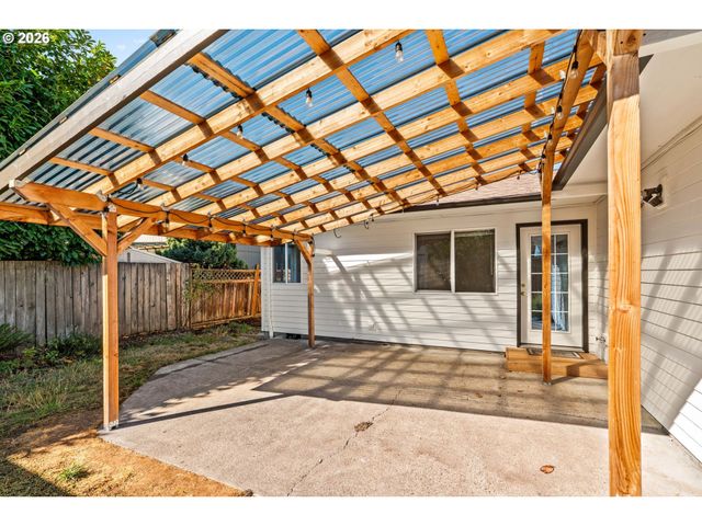 3457 MAHLON Ave, Eugene, OR 97401