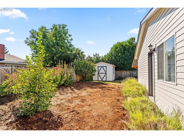 3457 MAHLON Ave, Eugene, OR 97401