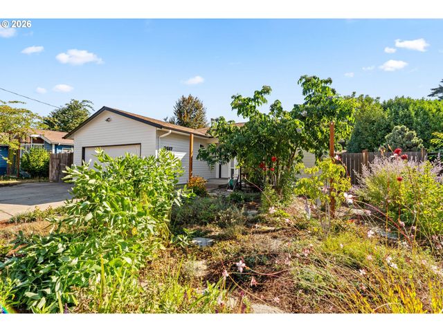 3457 MAHLON Ave, Eugene, OR 97401