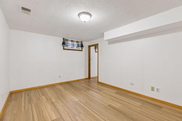 3225 Florida Avenue S, Saint Louis Park, MN 55426