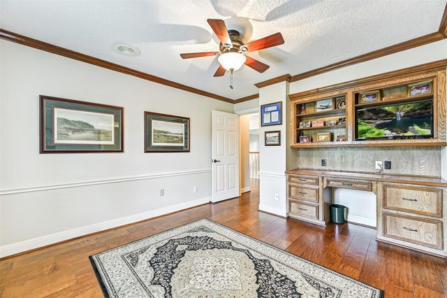 1904 Candlelight Court, Friendswood, TX 77546