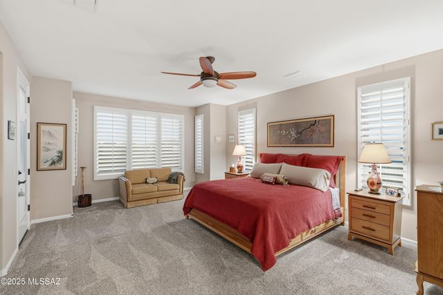 2304 E Madera Plateau Drive, Green Valley, AZ 85614