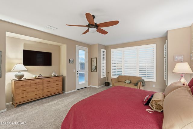 2304 E Madera Plateau Drive, Green Valley, AZ 85614