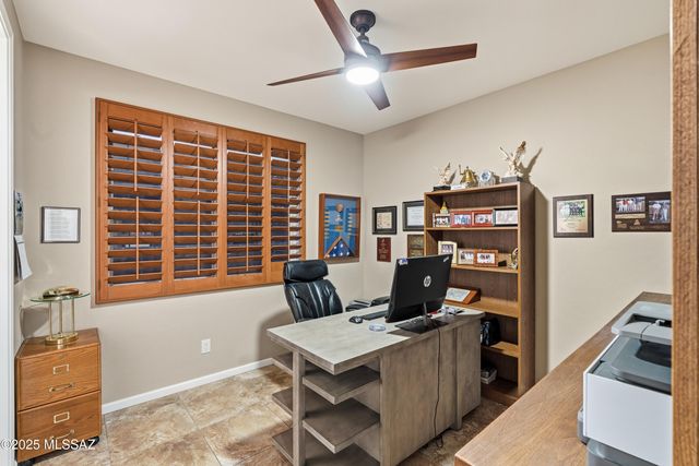 2304 E Madera Plateau Drive, Green Valley, AZ 85614