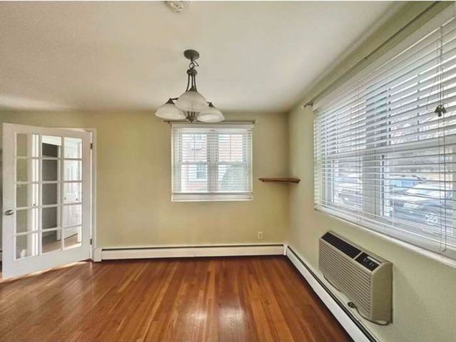 48 Emerson Garden 48, Lexington, MA 02420