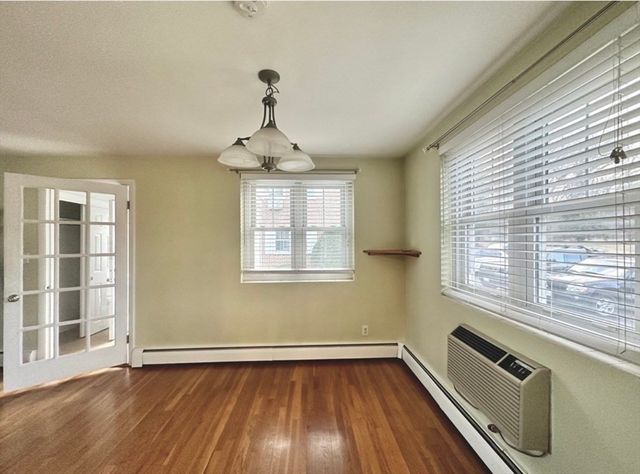 48 Emerson Garden 48, Lexington, MA 02420